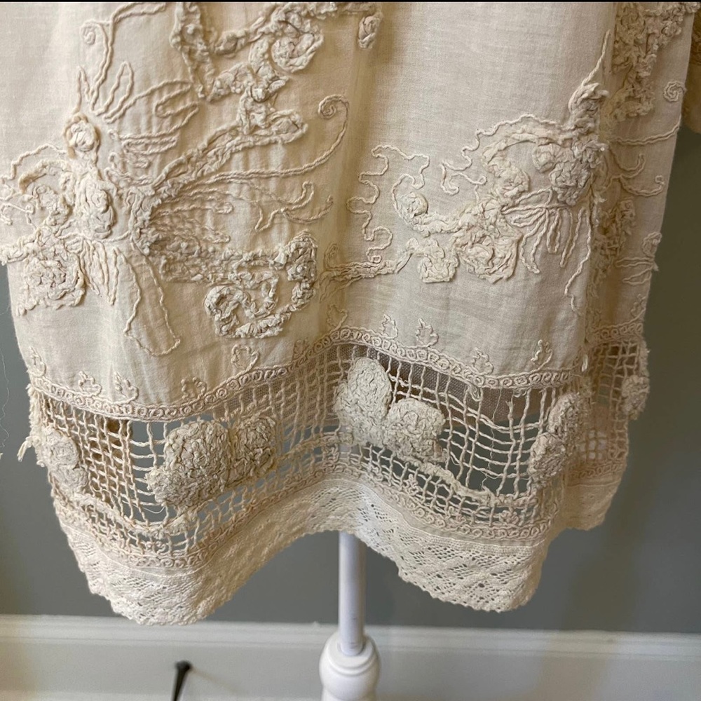 Sundance Lace & Embroiled Boho Top - Picture 4 of 6